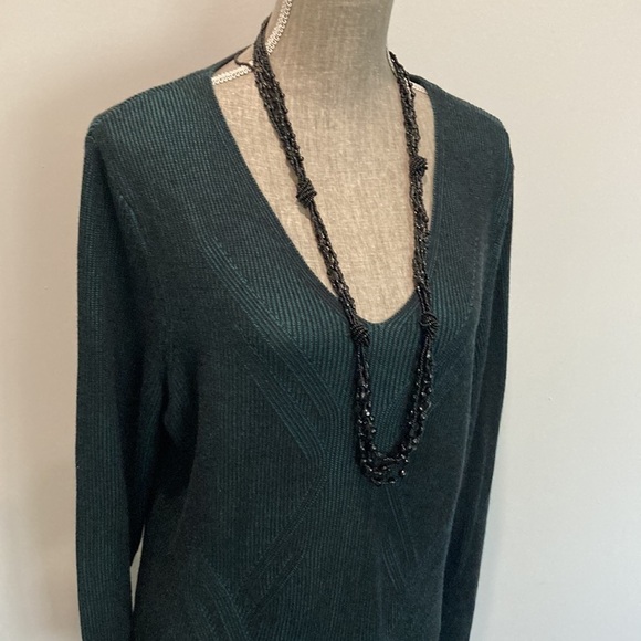 Melanie Lyne Green V-neck Sweater XL - Picture 10 of 17